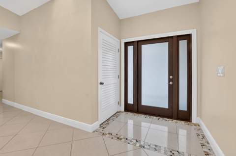 10356 Sunstream Lane, Boca Raton FL - photo 9 of 55