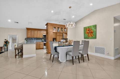 10356 Sunstream Lane, Boca Raton FL - photo 10 of 55