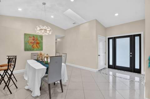 10356 Sunstream Lane, Boca Raton FL - photo 12 of 55