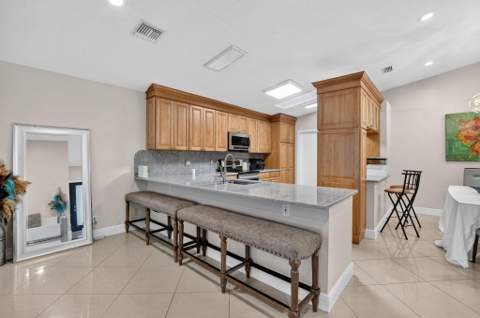 10356 Sunstream Lane, Boca Raton FL - photo 13 of 55