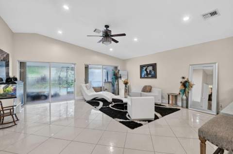 10356 Sunstream Lane, Boca Raton FL - photo 19 of 55