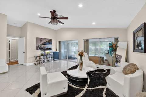 10356 Sunstream Lane, Boca Raton FL - photo 21 of 55