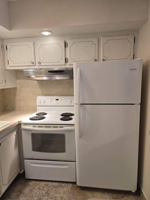 57 Camden C, West Palm Beach FL - photo 9 of 49