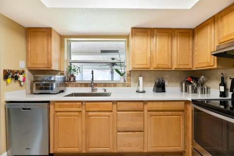 11841 NW 33rd Street, Sunrise FL - photo 10 of 37