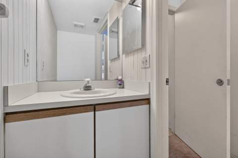 117 Hammocks Court, Greenacres FL - photo 17 of 35