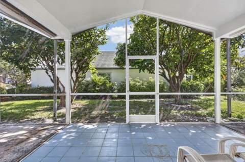 117 Hammocks Court, Greenacres FL - photo 19 of 35