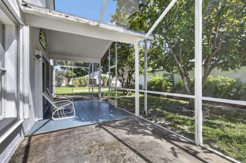 117 Hammocks Court, Greenacres FL - photo 20 of 35