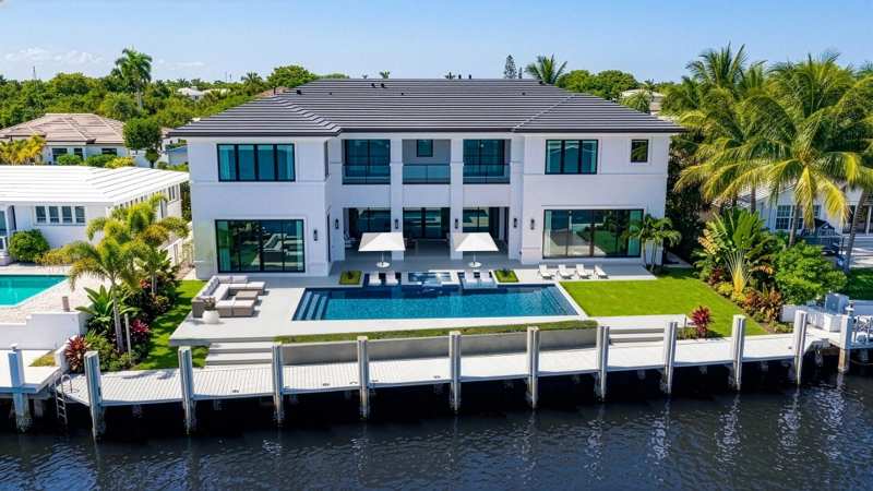 5 bedroom Single Family Residence at 2648 NE 24th Street, Lighthouse Point First Sec, Lighthouse Point — photo 1