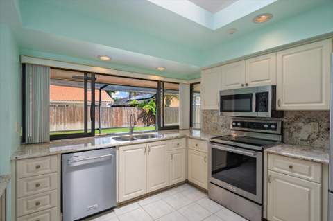 10407 NW 7th Street, Plantation FL - photo 11 of 39