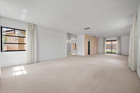 10407 NW 7th Street, Plantation FL - photo 12 of 39
