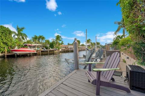 2142 NE 17th Avenue, Wilton Manors FL - photo 16 of 37