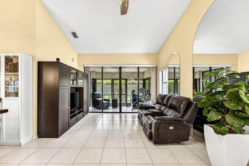 2 bedroom Villa at 7888 Lexington Club Boulevard, Lexington Club, Delray Beach — photo 5