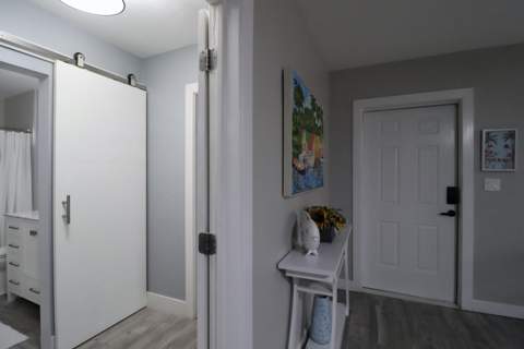 2208 NE 19th Avenue, Wilton Manors FL - photo 8 of 60