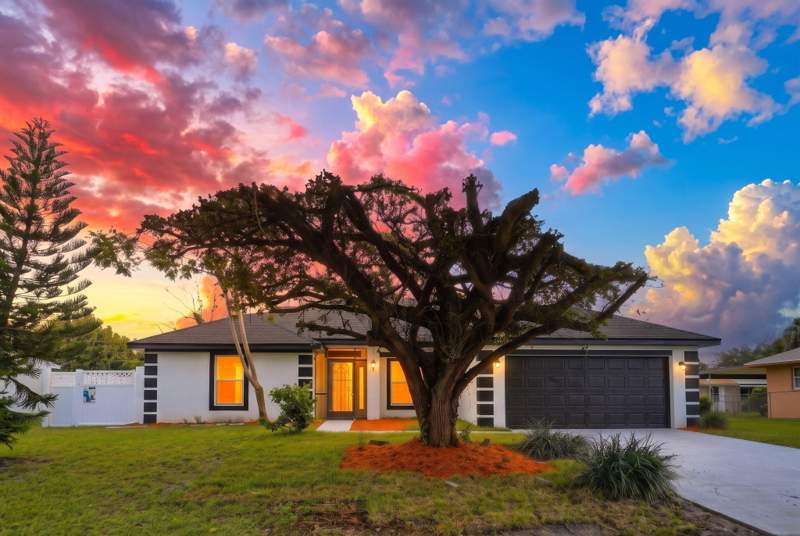 4 bedroom Single Family Residence at 942 SW John Maccormack Terrace, Port St Lucie Section 12, Port St. Lucie — photo 2
