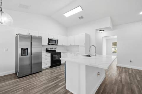 942 SW John Maccormack Terrace, Port St. Lucie FL - photo 14 of 57