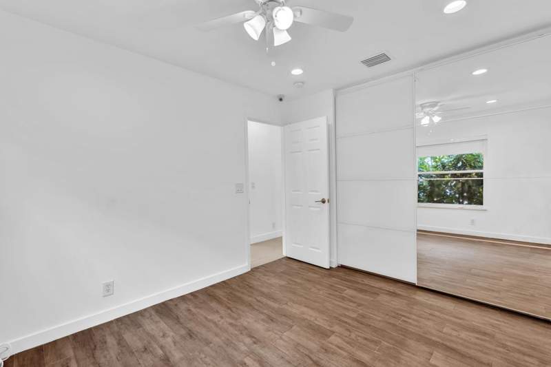 3 bedroom Single Family Residence at 3307 SW 49th Street, Banyan Oakridge Plat, Hollywood — photo 4