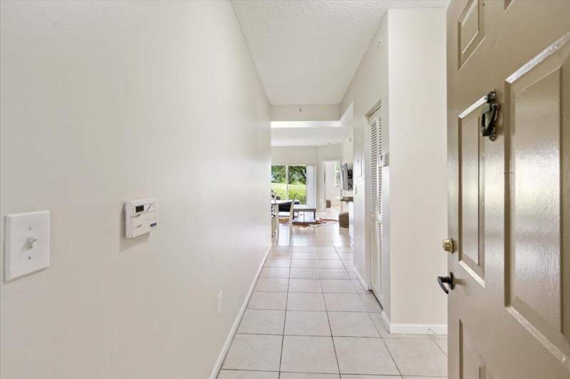2 bedroom Condominium at 2060 Greenview Shores Boulevard #308, Arissa Place Condo, Wellington — photo 4
