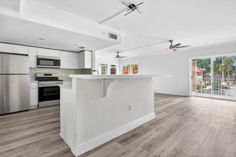 495 SE 8th Street #242, Deerfield Beach FL - photo 10 of 23