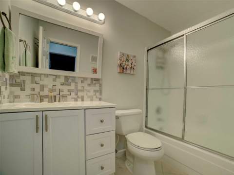 400 SW Golfview Terrace #111, Boynton Beach FL - photo 10 of 30