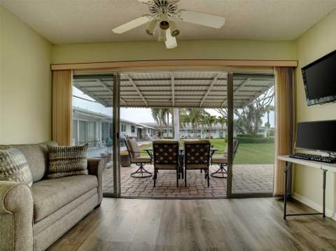 400 SW Golfview Terrace #111, Boynton Beach FL - photo 11 of 30
