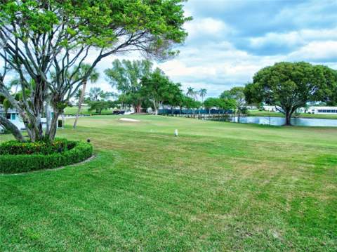 400 SW Golfview Terrace #111, Boynton Beach FL - photo 16 of 30