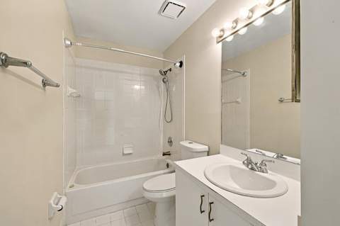 10627 NW 7th Street, Pembroke Pines FL - photo 22 of 31