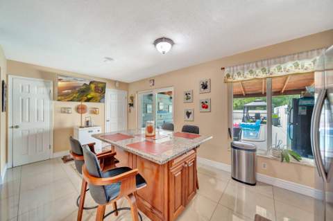 6224 SW 7th Street, Margate FL - photo 7 of 74