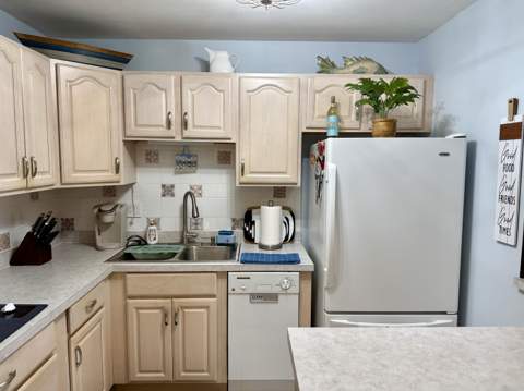 110 Shore Court #106, North Palm Beach FL - photo 7 of 33