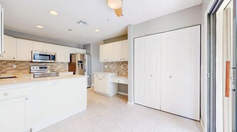 3284 Jog Park Drive, Greenacres FL - photo 24 of 71