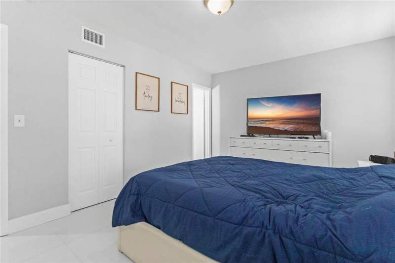 3 bedroom Condominium at 8751 Shadow Wood Boulevard #102, Ramblewood Court, Coral Springs — photo 4