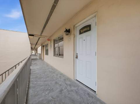 471 Capri J, Delray Beach FL - photo 18 of 63