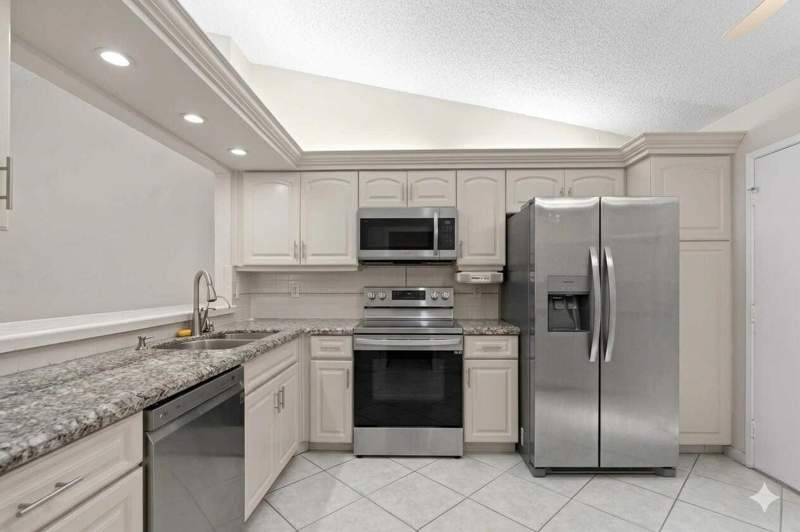 3 bedroom Villa at 10044 Andrea Lane #A, Palm Chase Lakes Condo, Boynton Beach — photo 2