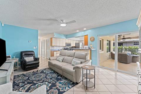 4520 NW 5th Avenue, Boca Raton FL - photo 13 of 42
