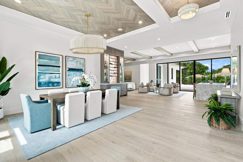 6 bedroom Single Family Residence at 155 Ebbtide Drive, Palm Beach Lake Worth Estates 2, North Palm Beach — photo 4