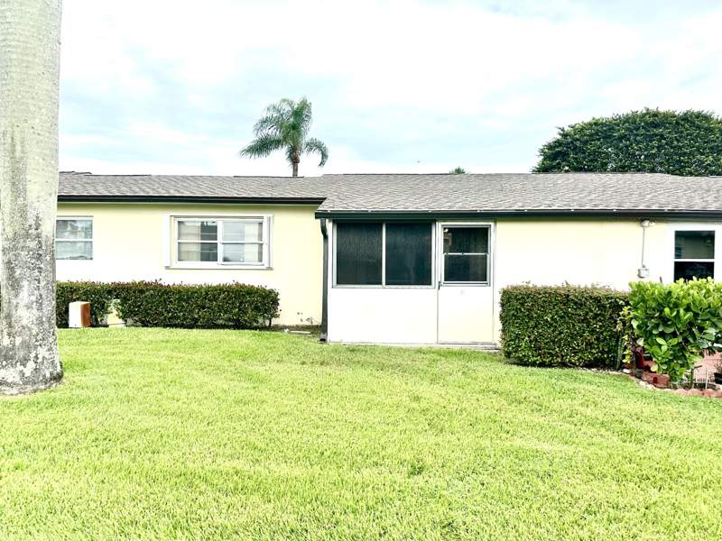1 bedroom Condominium at 2751 Ashley Drive #D, Cresthaven Villas 2 Condo, West Palm Beach — photo 2