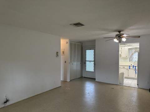 2751 Ashley Drive #D, West Palm Beach FL - photo 7 of 12