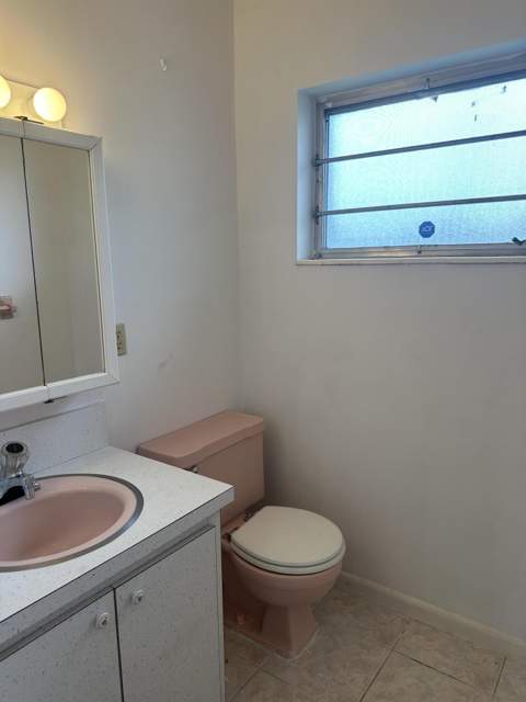 2751 Ashley Drive #D, West Palm Beach FL - photo 9 of 12