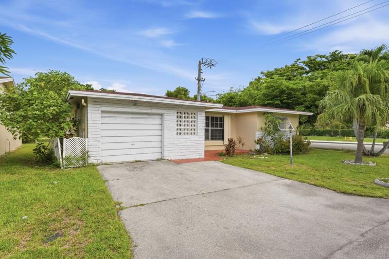 2 bedroom Single Family Residence at 901 NW 48th Place, Crystal Lake 4th Sec, Pompano Beach — photo 3