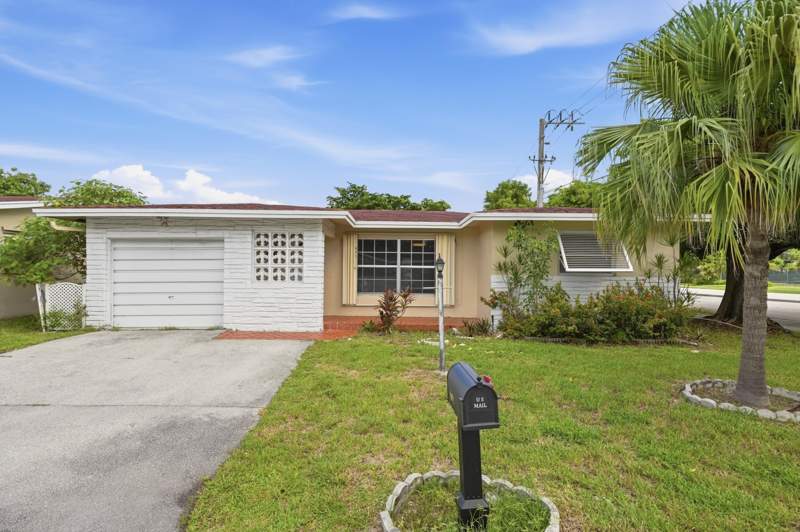 2 bedroom Single Family Residence at 901 NW 48th Place, Crystal Lake 4th Sec, Pompano Beach — photo 2