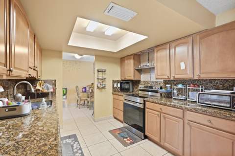 901 NW 48th Place, Pompano Beach FL - photo 10 of 36