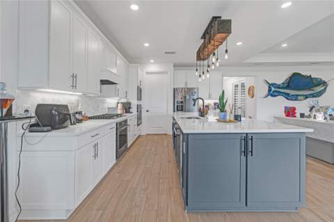 4566 Silverwood Lane, Oakland Park FL - photo 13 of 55