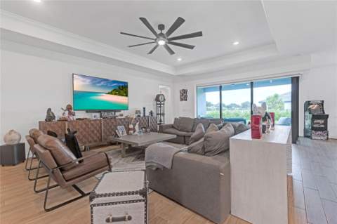 4566 Silverwood Lane, Oakland Park FL - photo 19 of 55