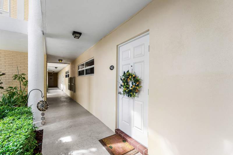 1 bedroom Condominium at 16 Colonial Club Drive #103, Colonial Club Condo Sec 2, Boynton Beach — photo 4