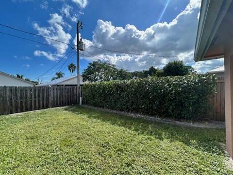 5795 SE Mitzi Lane, Stuart FL - photo 8 of 26