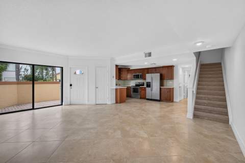 42 Uno Lago Drive, Juno Beach FL - photo 10 of 62