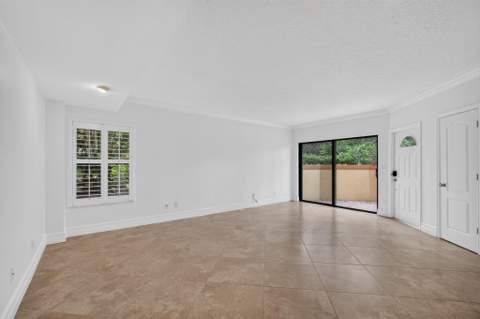 42 Uno Lago Drive, Juno Beach FL - photo 11 of 62