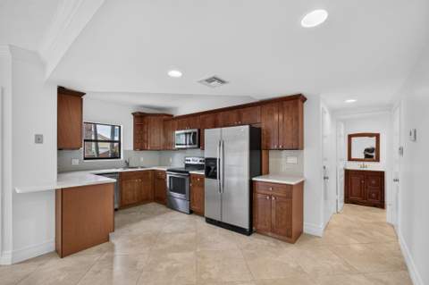 42 Uno Lago Drive, Juno Beach FL - photo 17 of 62