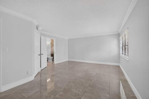 42 Uno Lago Drive, Juno Beach FL - photo 23 of 62