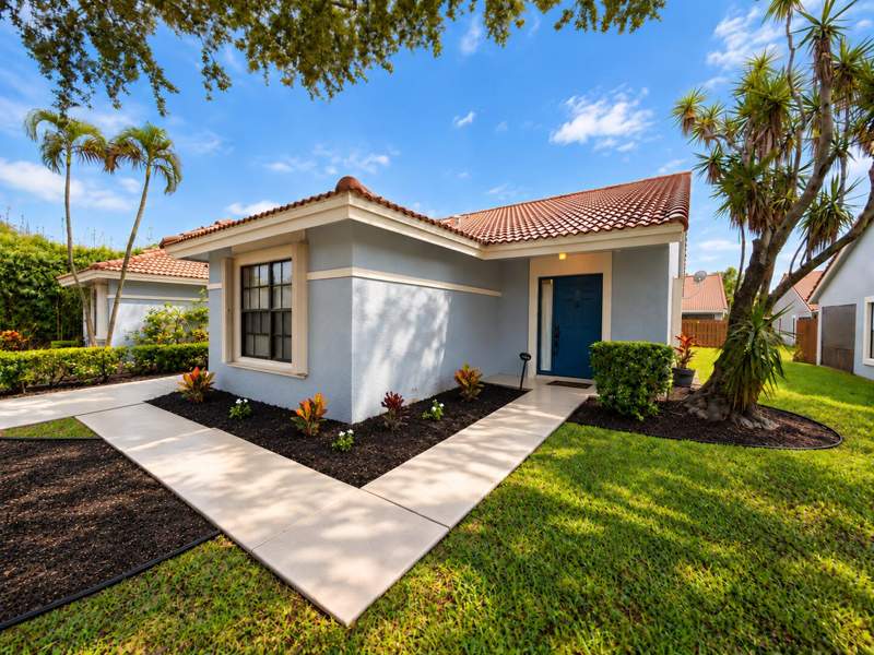 2 bedroom Villa at 9815 Watermill Circle #F, Briarridge 1, Boynton Beach — photo 3