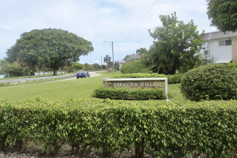 2 bedroom Condominium at 2440 Lake Osborne Drive, Parkview Villas Condo, Lake Worth Beach — photo 1
